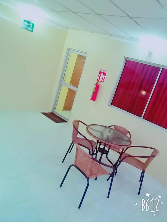 Hostal Montecarlos Salinas  Zewnętrze zdjęcie